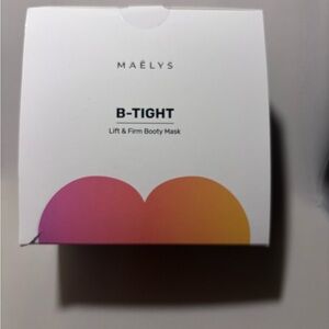 MAÉLYS B-Tight Lift & Firm Booty Mask — White with Pink-Orange Accent